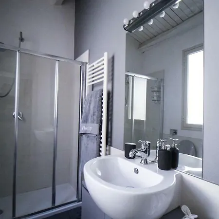 The Gray Super Attico *